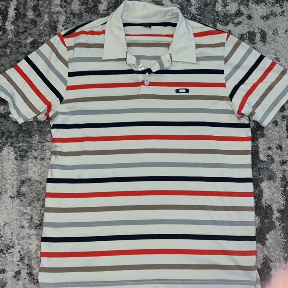 Oakley collar shirt! Great condition! No stains or tears.
